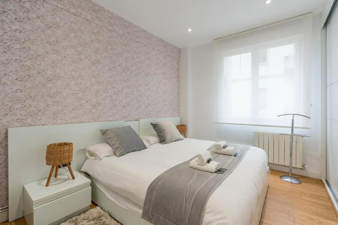 Tiboli Apartment By People Rentals Bilbao 0*,