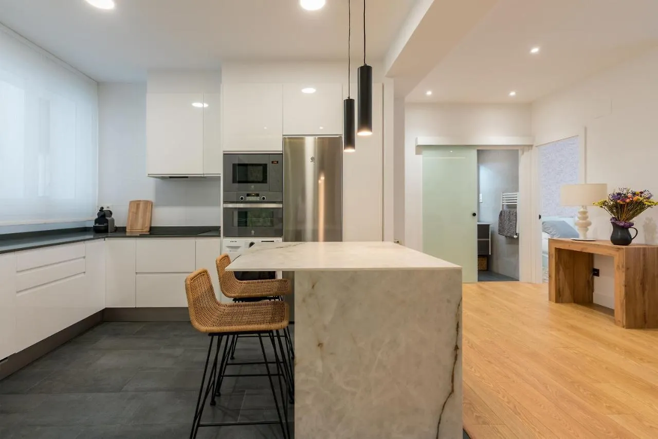 Tiboli Apartment By People Rentals Bilbao 0*,